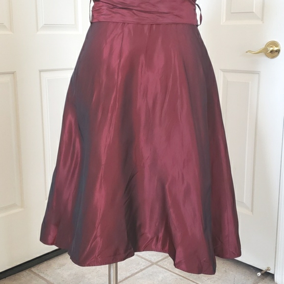 ANTONIO MELANI  Burgundy Red Formal Dress Fit and Flare Iridescent Satin SIZE 2 - Picture 8 of 11